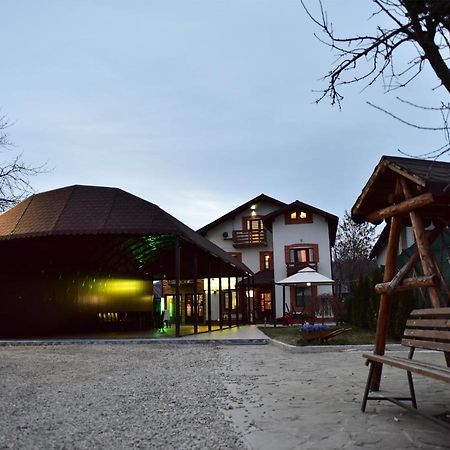 Pensiunea Dely_Cios Vălenii de Munte Eksteriør bilde